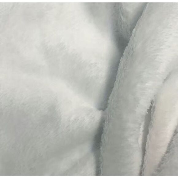 Christian Cross 3D Throw Blanket. 50”x60”. Ultra Soft. NWT. - Picture 4 of 4